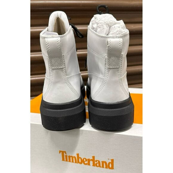 Timberland Women’s Boot - Size 9.5 - Picture 4 of 8